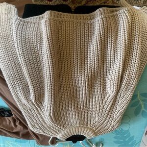 H&M Cream Turtleneck Sweater